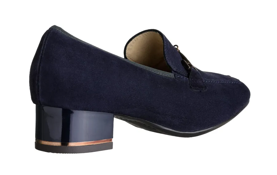 Ara Renae Navy