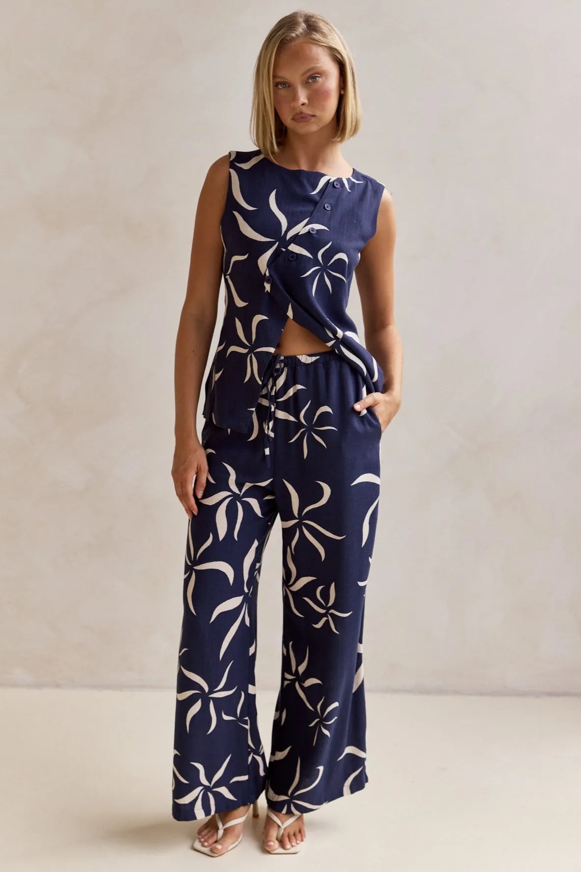 Ayana Vest (Navy)