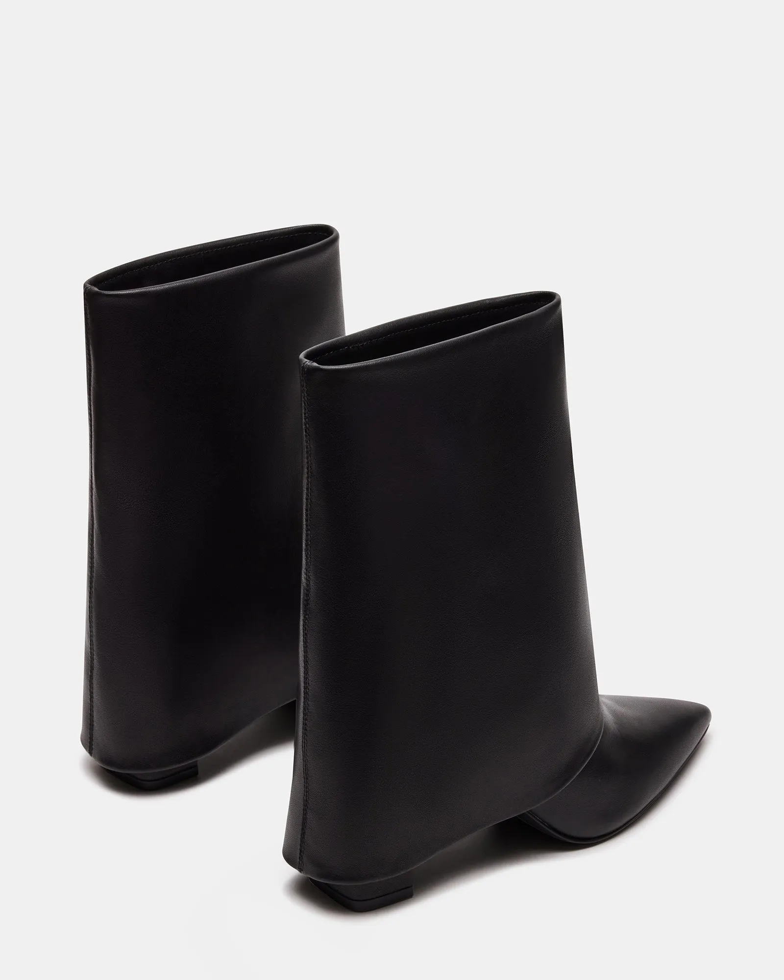FALLON BLACK LEATHER - SM REBOOTED