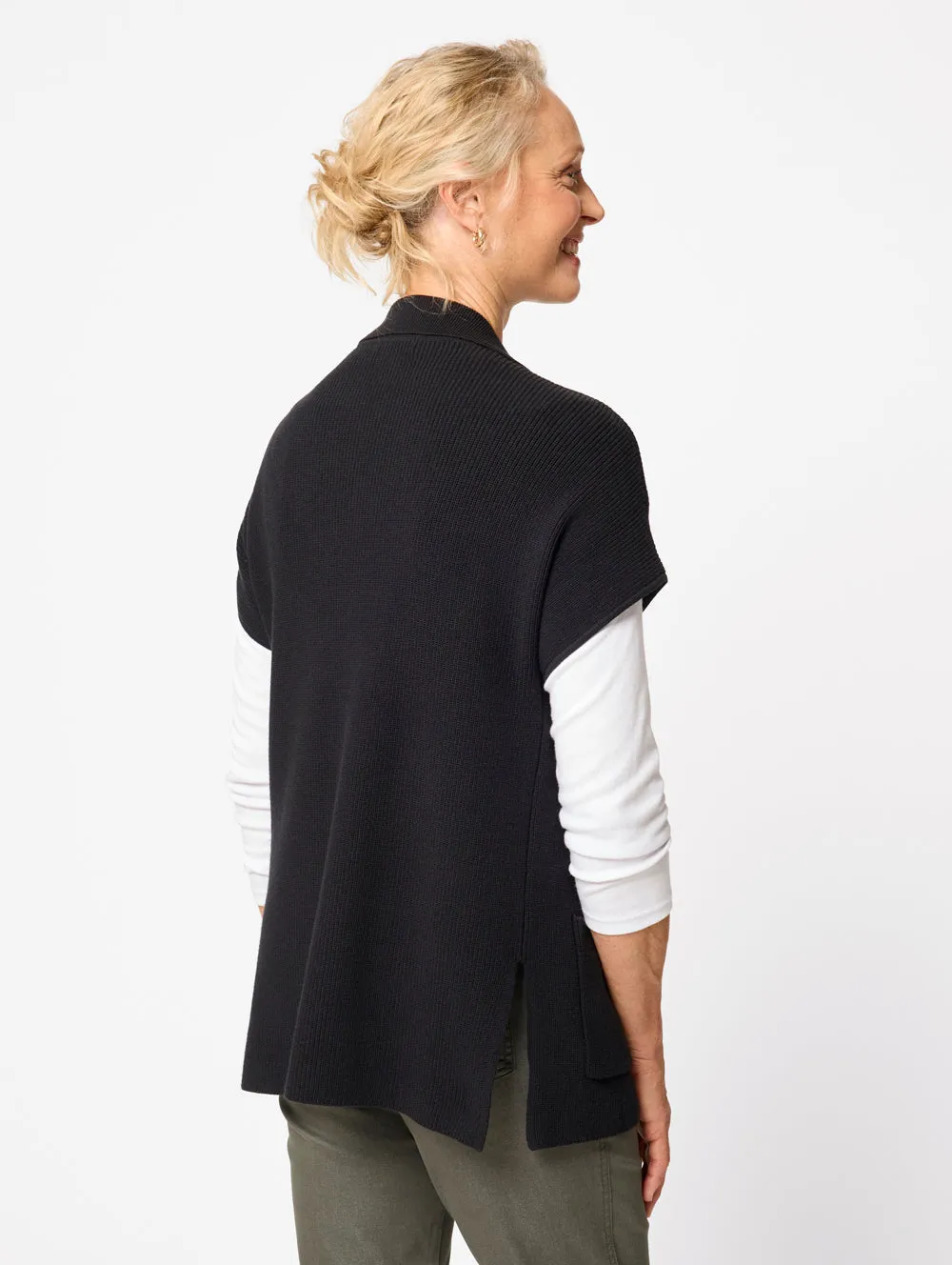 Nicoline Sleeveless Cardigan