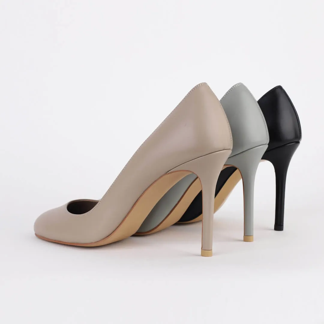 *NOVAH - black, 9cm size UK 2