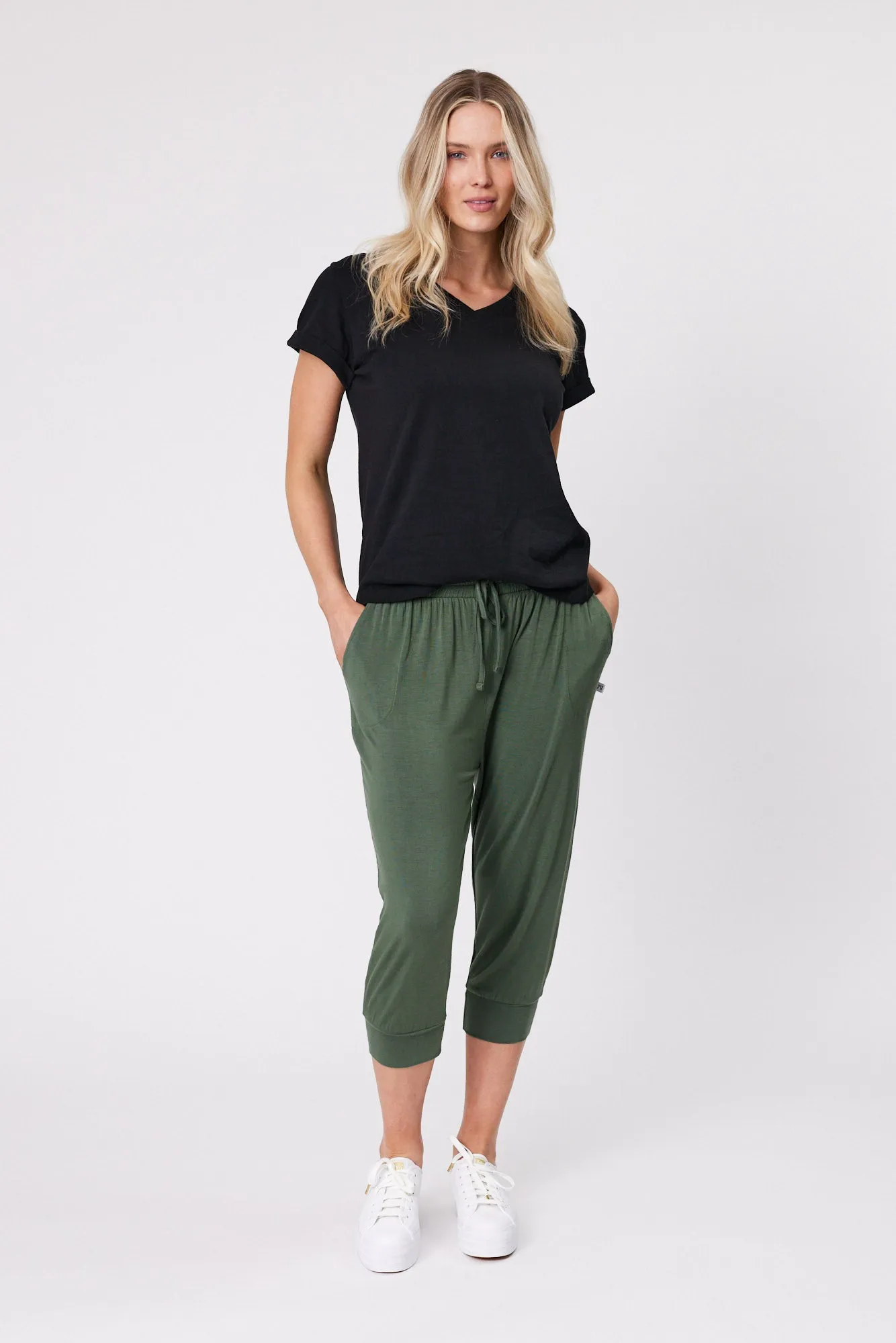Shine On Essentials Comfort Jogger Khaki