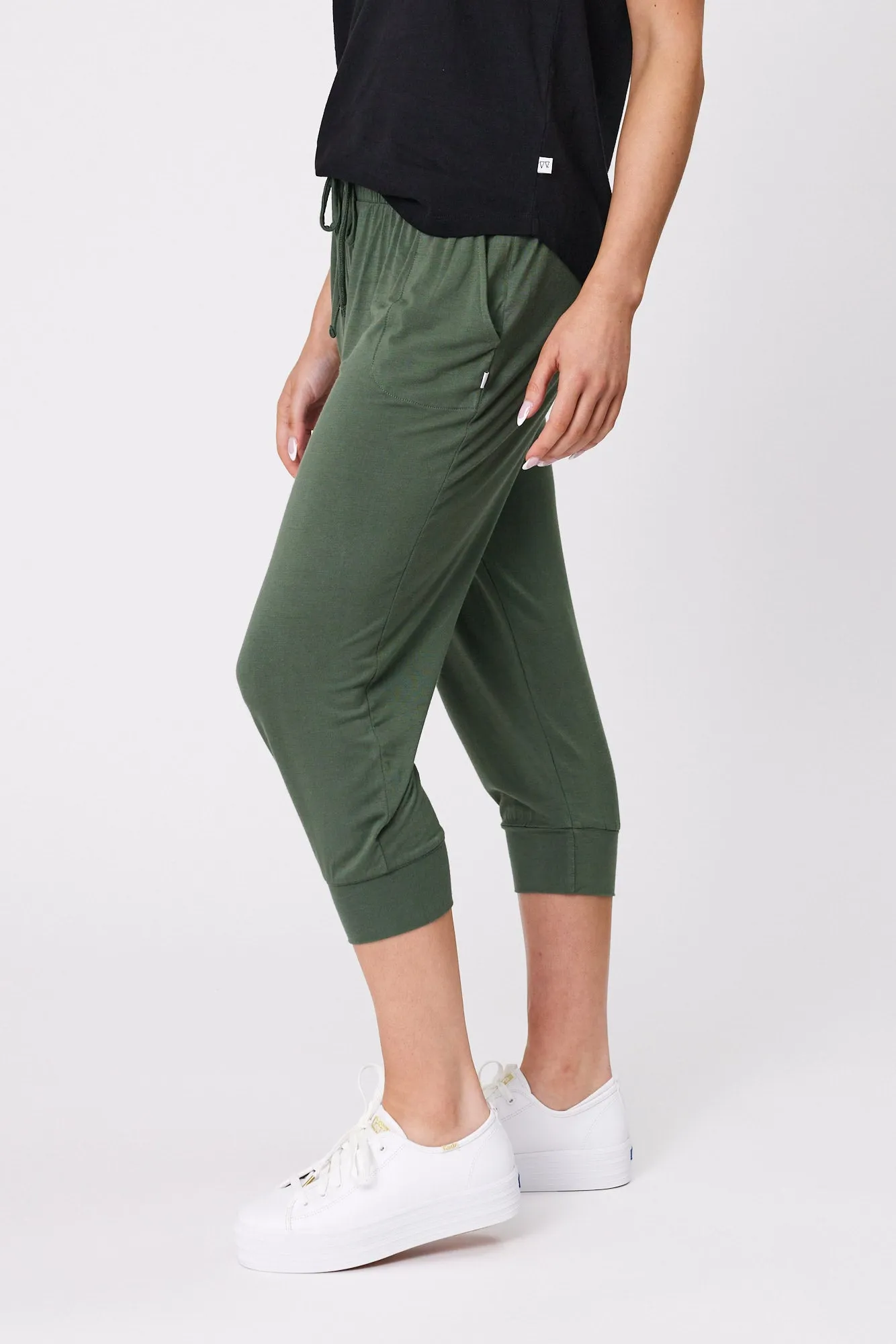 Shine On Essentials Comfort Jogger Khaki