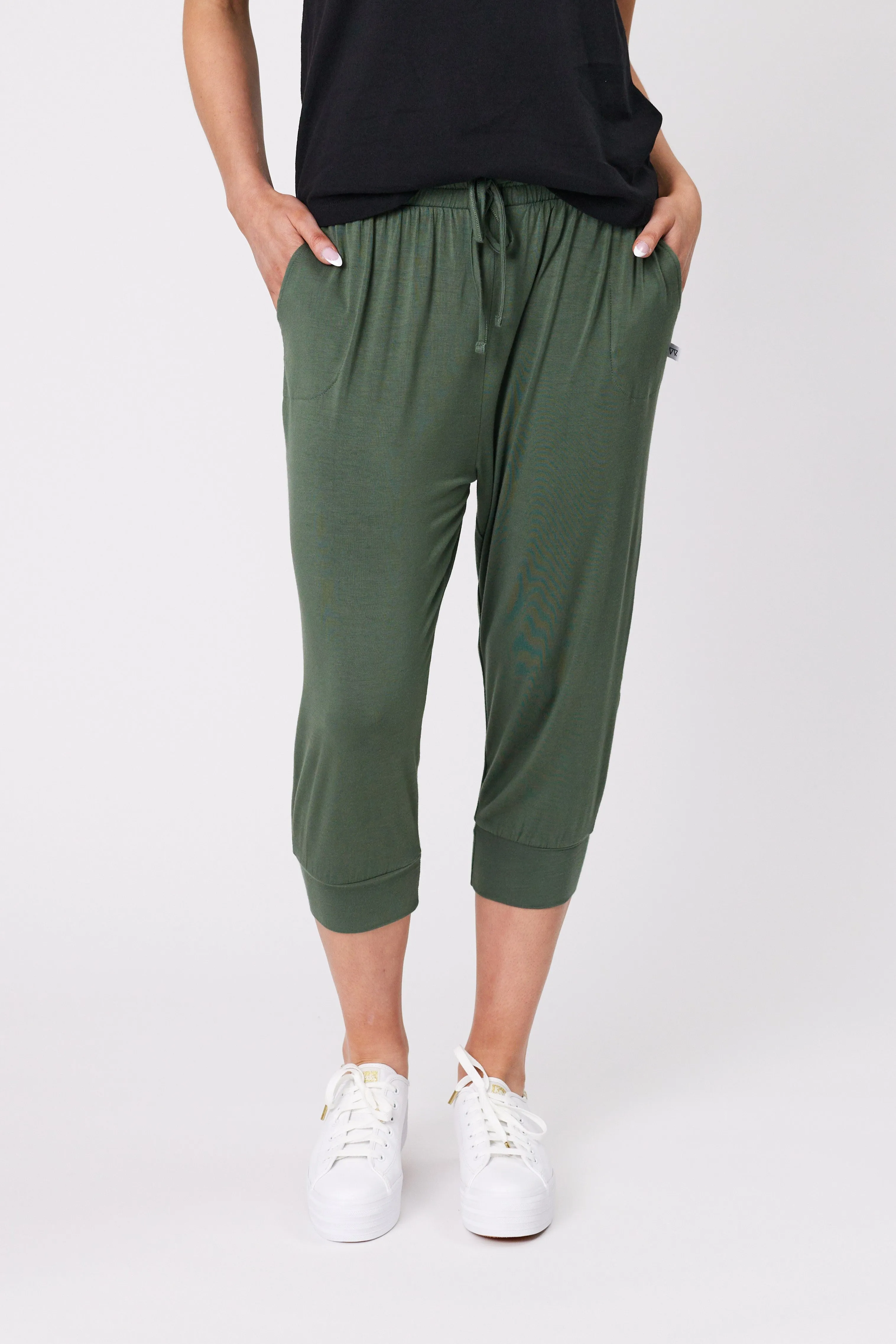 Shine On Essentials Comfort Jogger Khaki