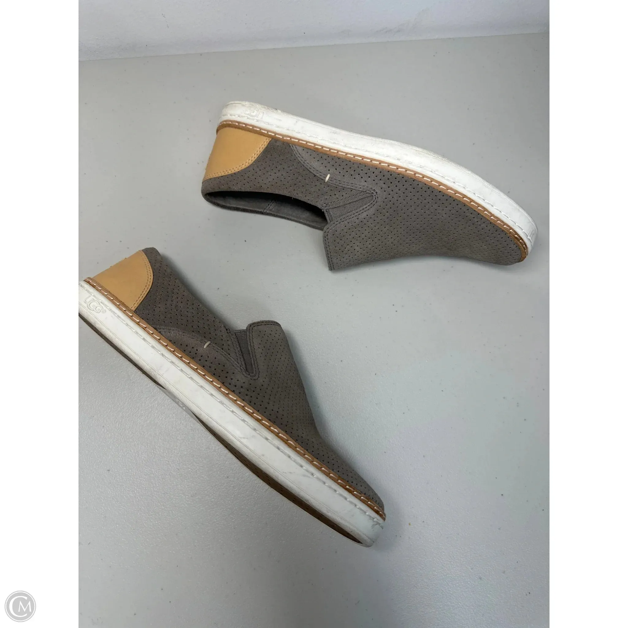 Shoes Designer By Ugg In Taupe, Size: 8