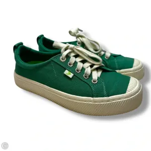 Shoes Flats By Cariuma In Green, Size: 6.5