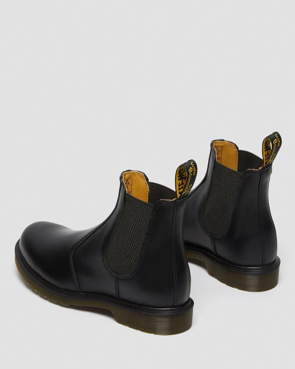 Unisex 2976 Smooth Leather Chelsea Boots Black Smooth