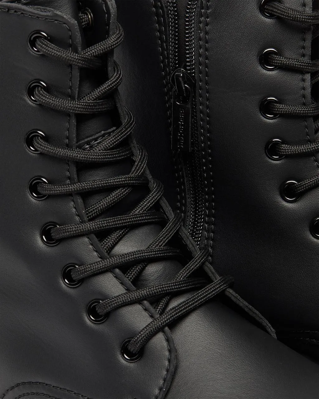 Unisex Vegan Jadon II Mono Platform Boots Black